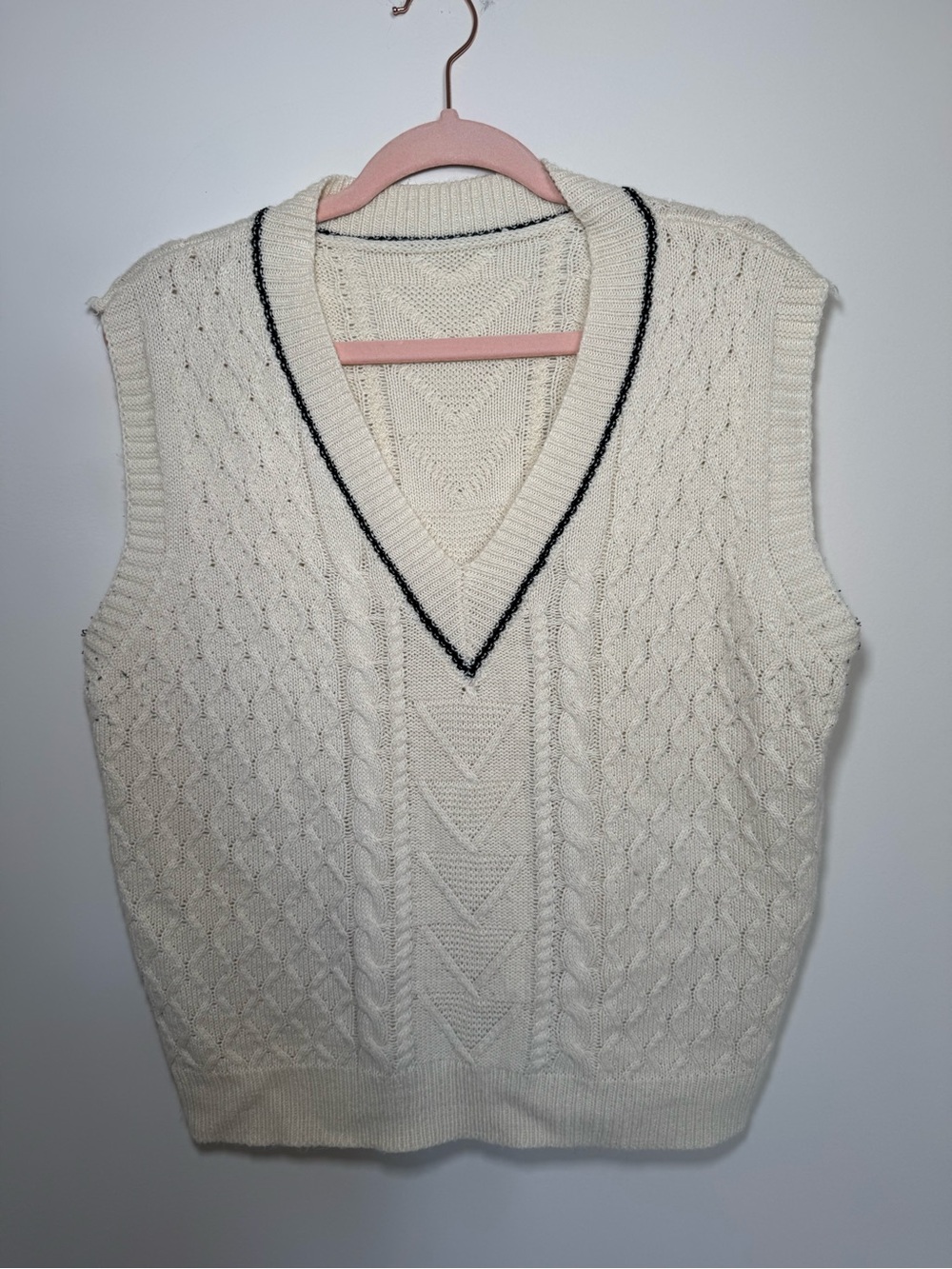SHEIN Cream Cable Knit V-Neck Sweater Vest with Black Trim